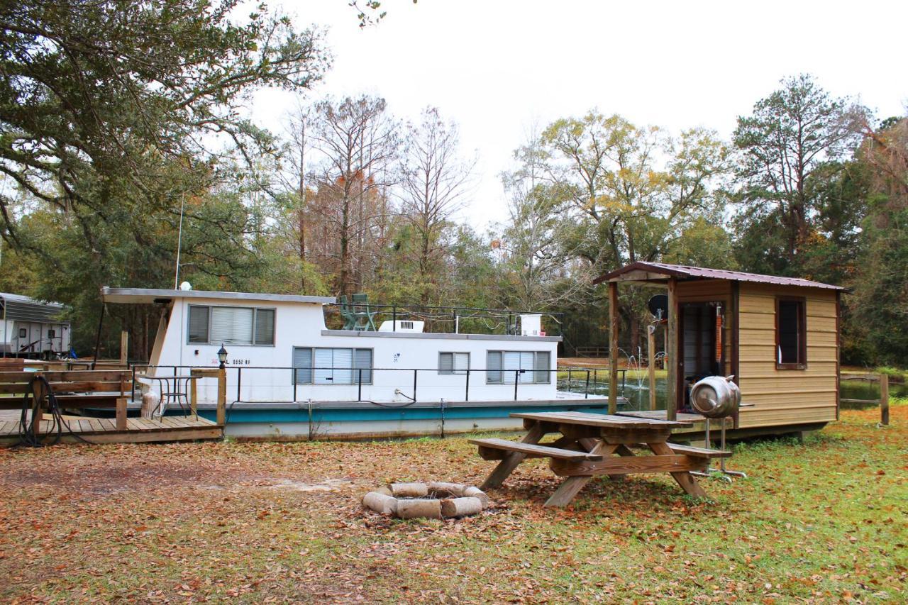 ホテルBerry Creek Cabins Isabel エクステリア 写真