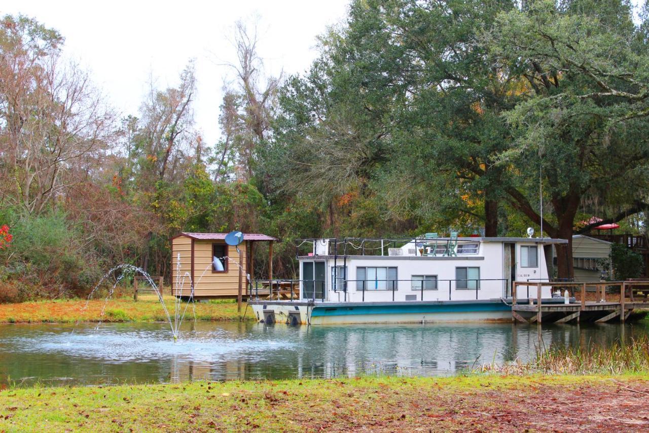 ホテルBerry Creek Cabins Isabel エクステリア 写真
